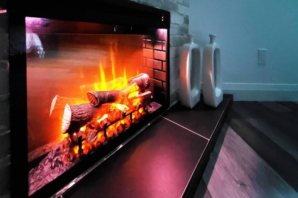 Renovated Guest Suite Near The Lake & High Park In Toronto! Екстериор снимка